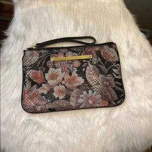 Brahmin clutch